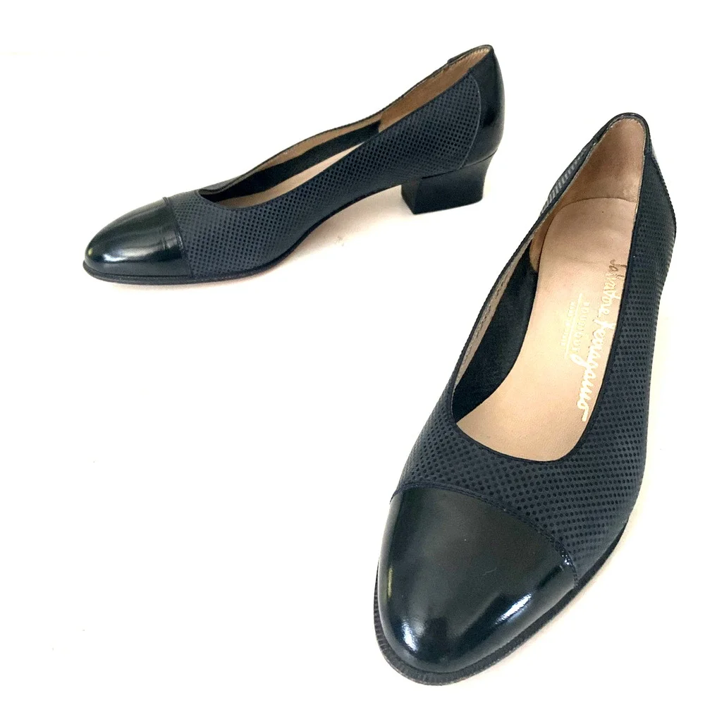 Salvatore Ferragamo Pump Black Textured Leather Almond Cap Toe Block Heel 5.5 B